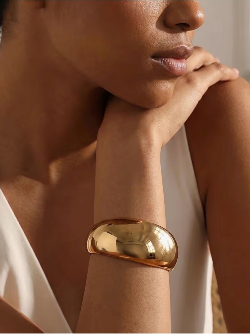 NEW Chunky Gold Tone Dome Trendy Statement Bracelet